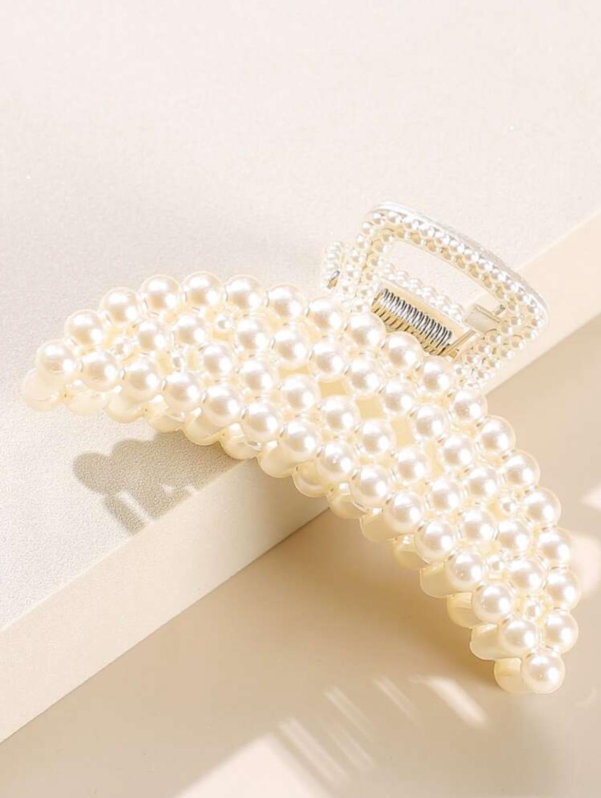 Pearl Clip In